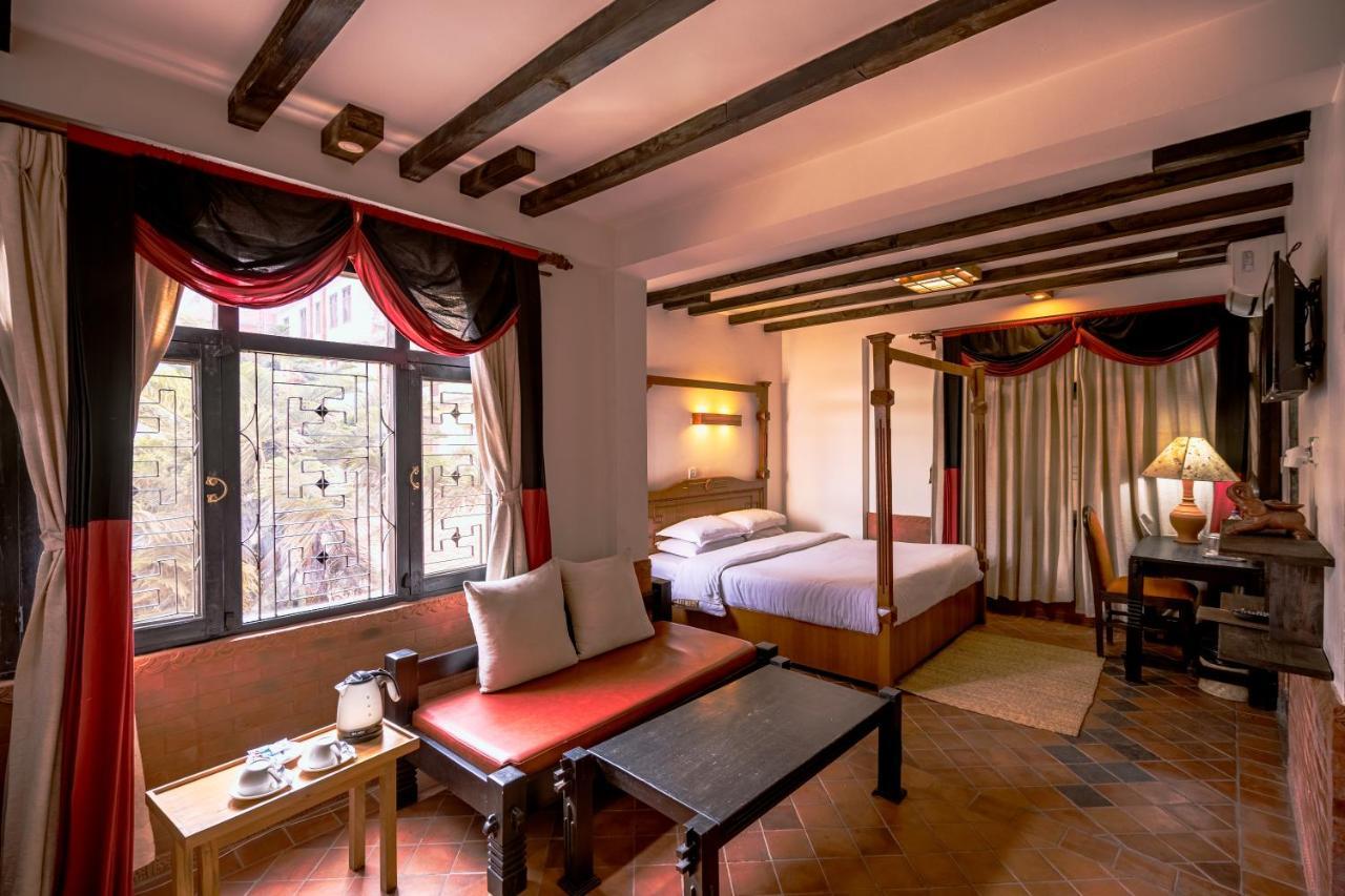 Hotel Ganesh Himal Kathmandu Exteriör bild