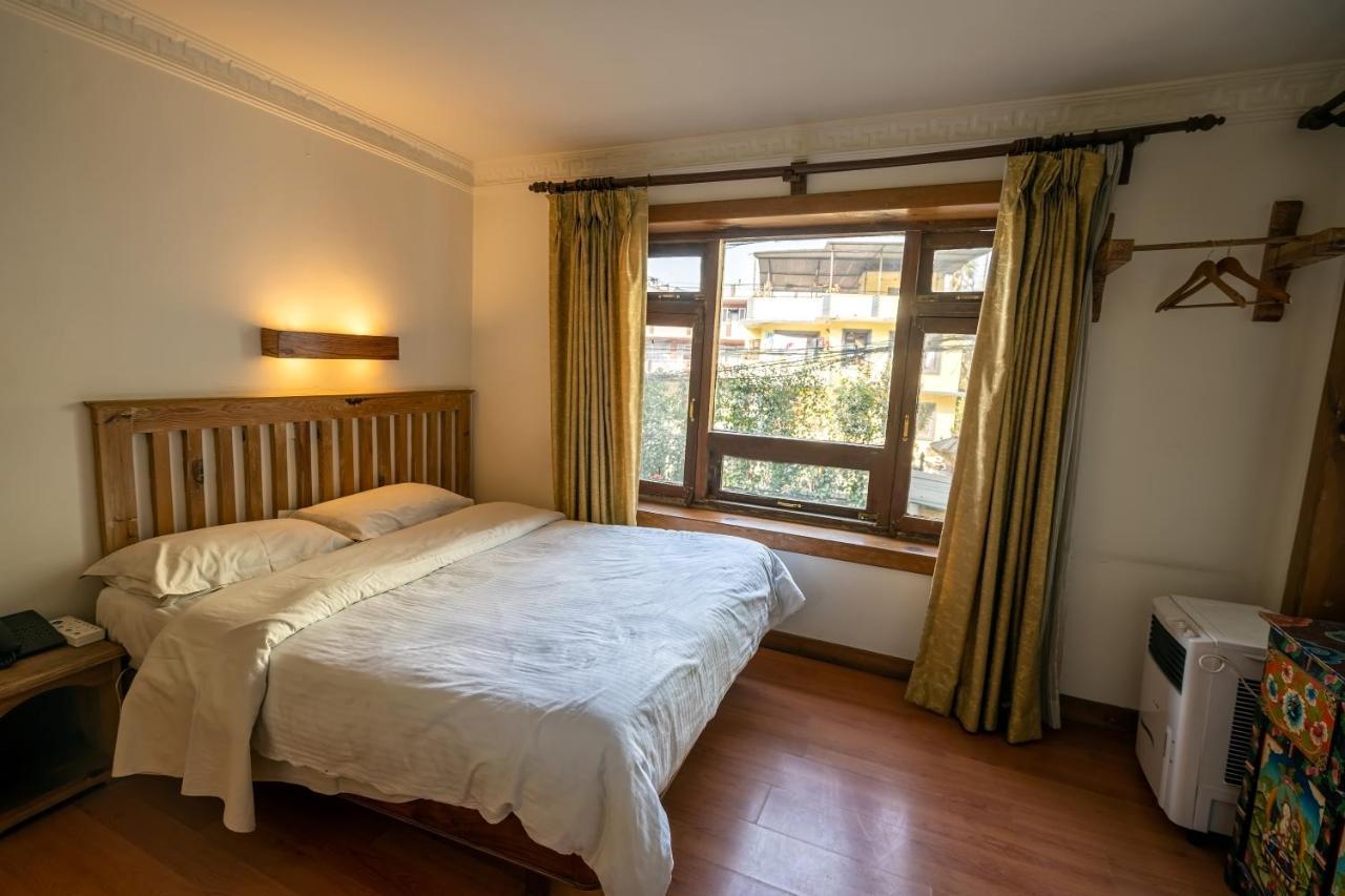 Hotel Ganesh Himal Kathmandu Exteriör bild