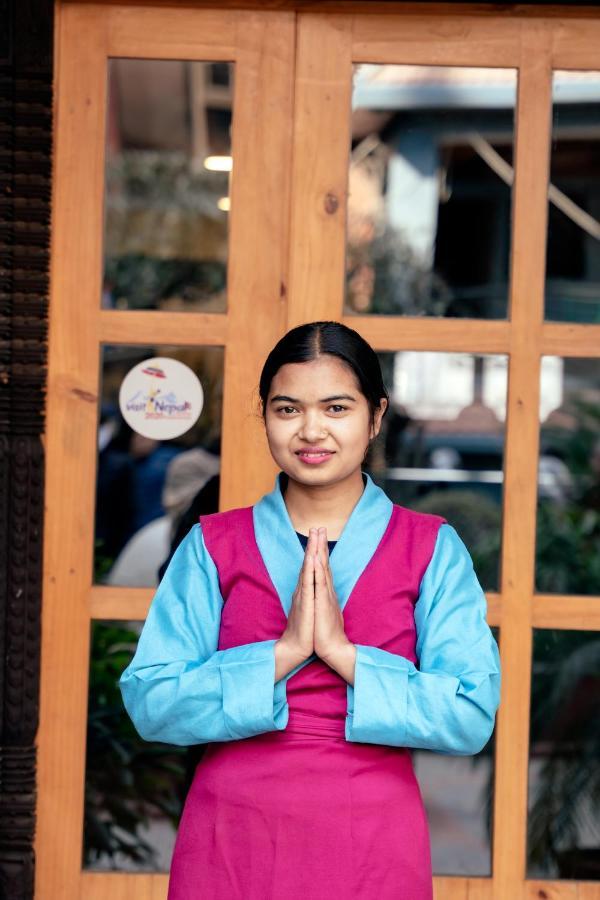 Hotel Ganesh Himal Kathmandu Exteriör bild