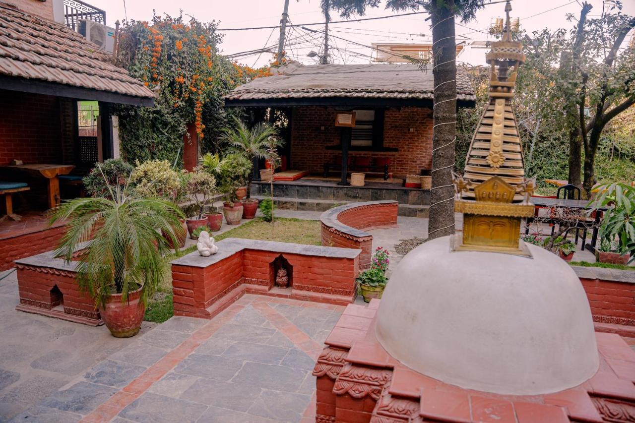 Hotel Ganesh Himal Kathmandu Exteriör bild