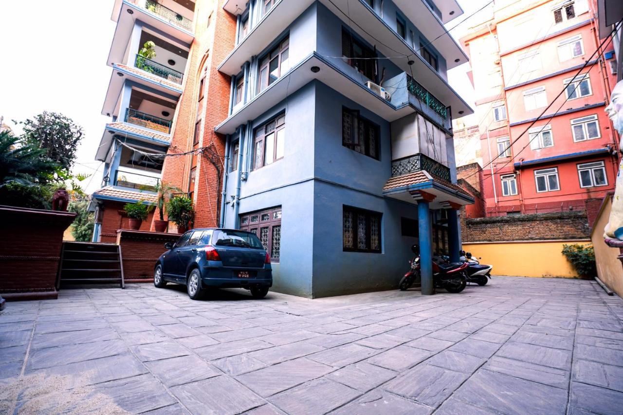 Hotel Ganesh Himal Kathmandu Exteriör bild