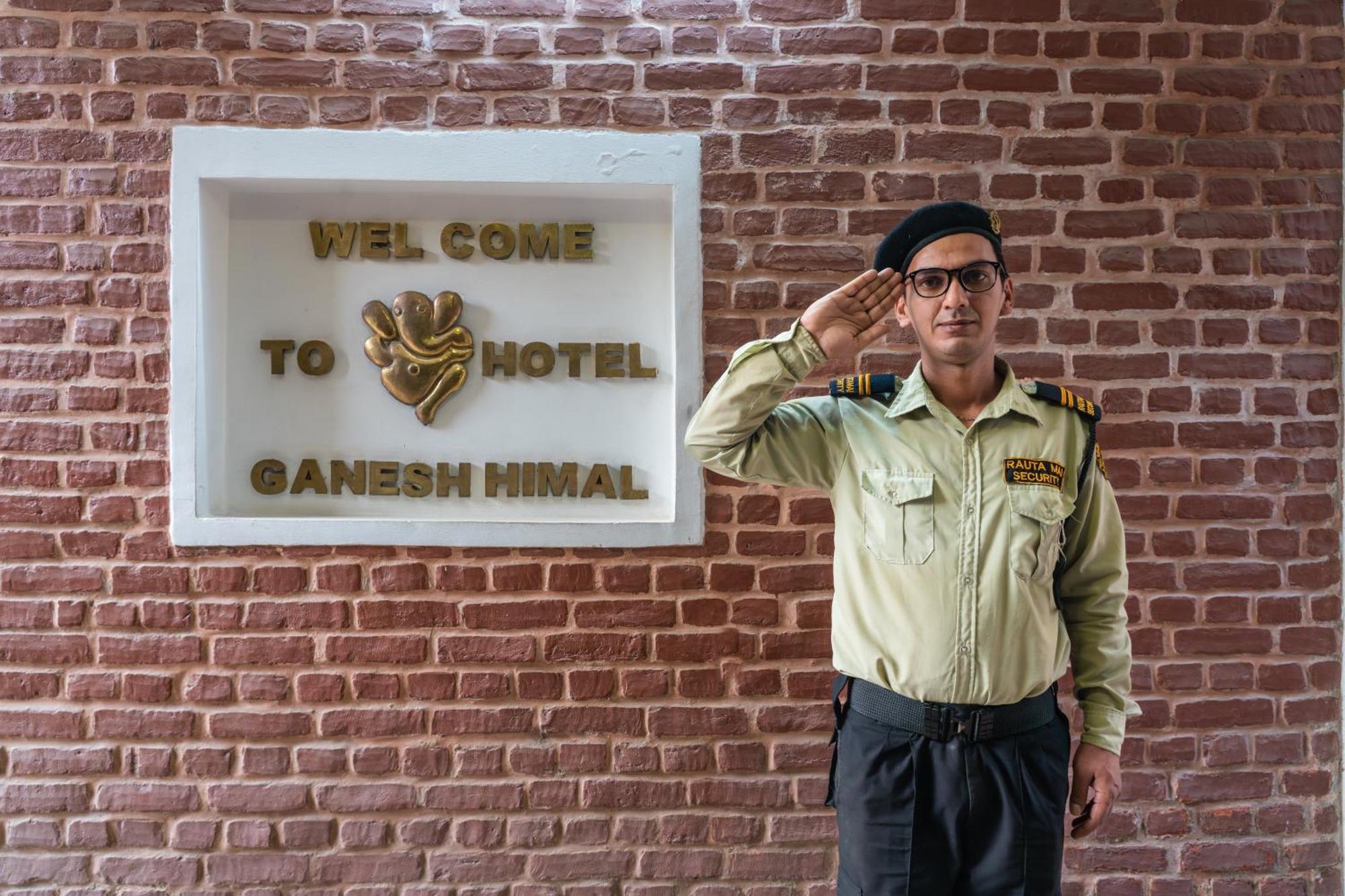 Hotel Ganesh Himal Kathmandu Exteriör bild