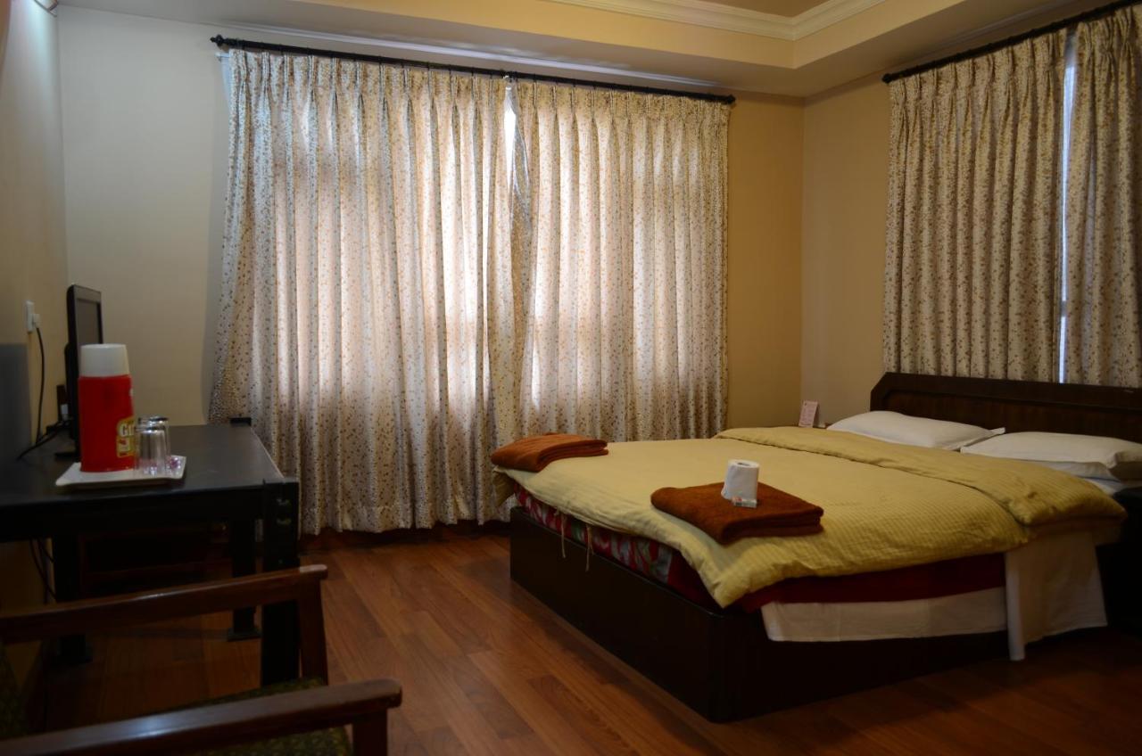 Hotel Ganesh Himal Kathmandu Rum bild